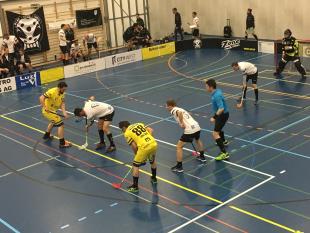 Favoritensieg im ersten Playoff-Halbfinal Blau-Gelb Cazis vs. UHCevi Gossau