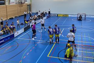 Der Bündner «Schnapszahl»-Block verteidigt einen Gossauer Freistoss!